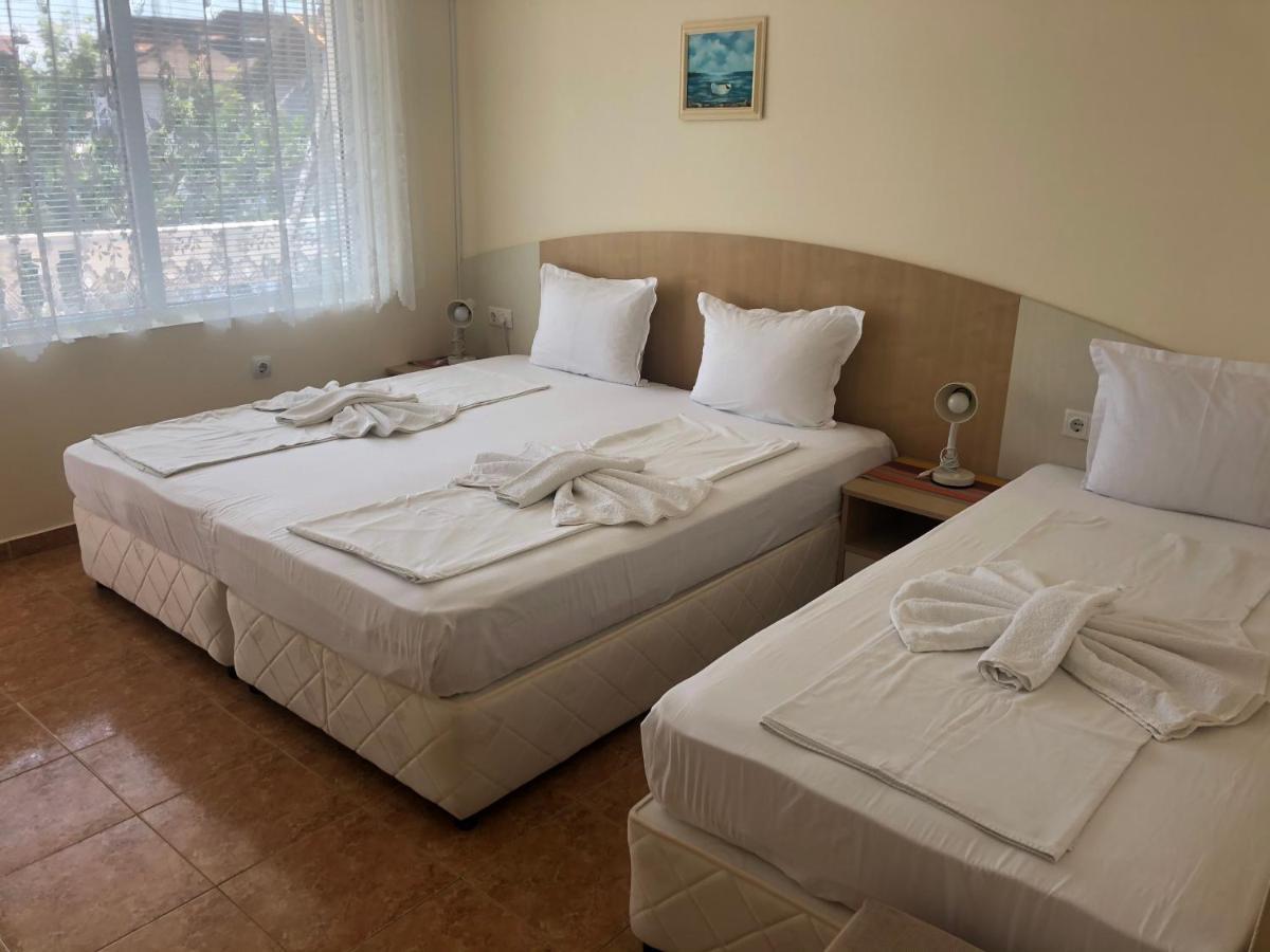 Borko Guest House Primorsko Exterior photo